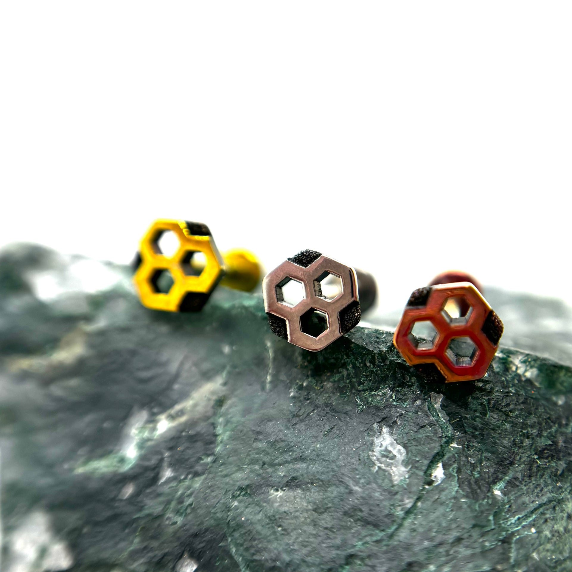 Boxing day pair sale *NEW * 6mm  threadless honeycomb